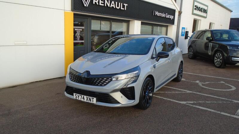 View RENAULT CLIO 1.6 esprit Alpine E-Tech full hybrid 145 ^MY25]