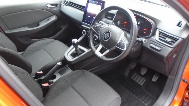 RENAULT CLIO