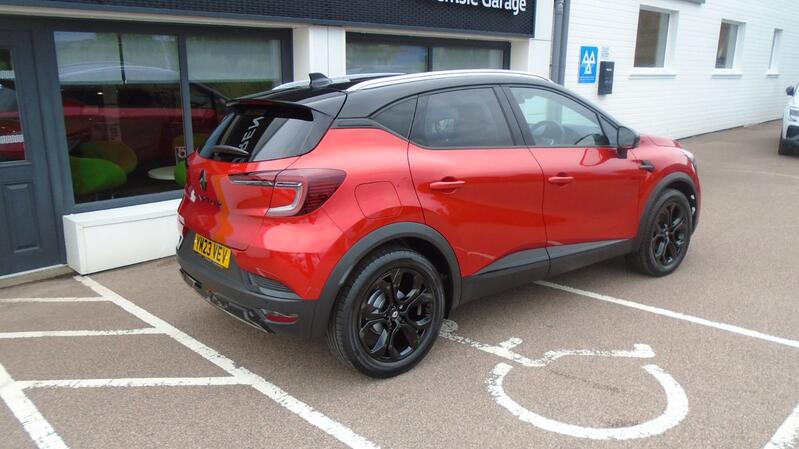 View RENAULT CAPTUR 1.0 Rive Gauche SE TCe 90
