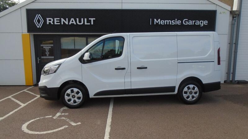 View RENAULT TRAFIC 2.0 SL30 Blue dCi 130 advance panel van MY24