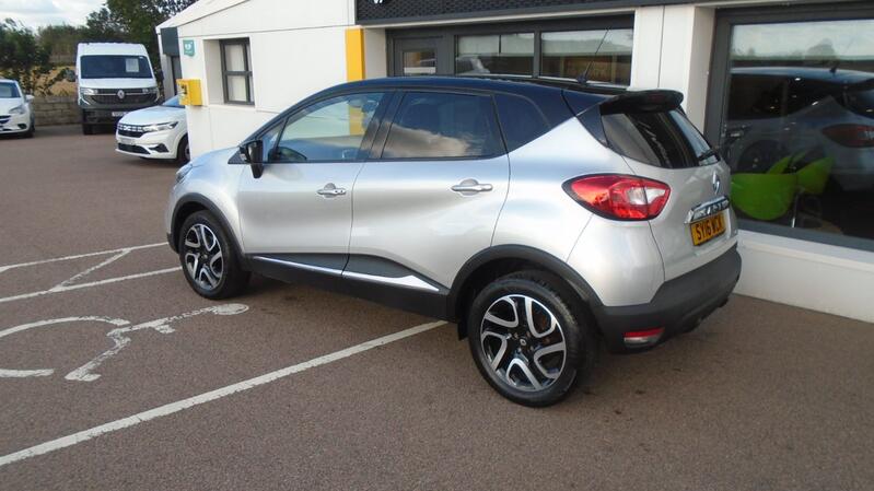 View RENAULT CAPTUR 1.5 Dynamique S Nav dCi 90