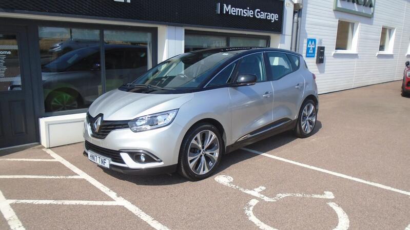 View RENAULT SCENIC 1.5 Dynamique Nav dCi 110